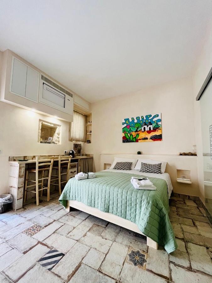 Le Marangi Getaway Suite Martina Franca Bagian luar foto