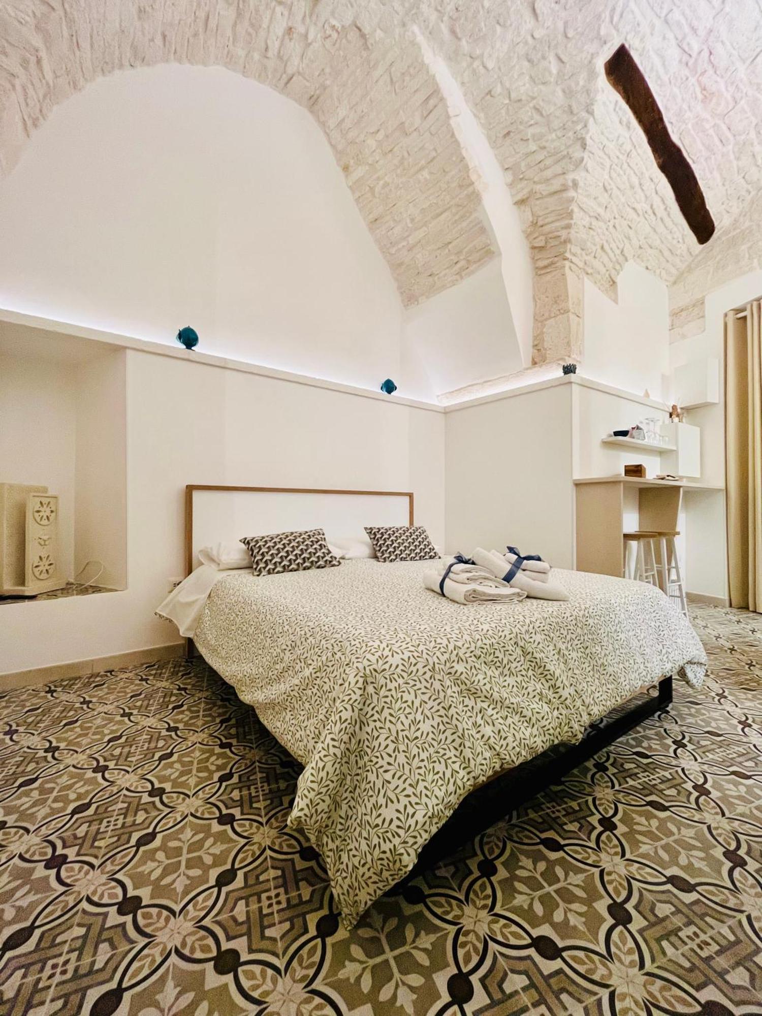 Le Marangi Getaway Suite Martina Franca Bagian luar foto