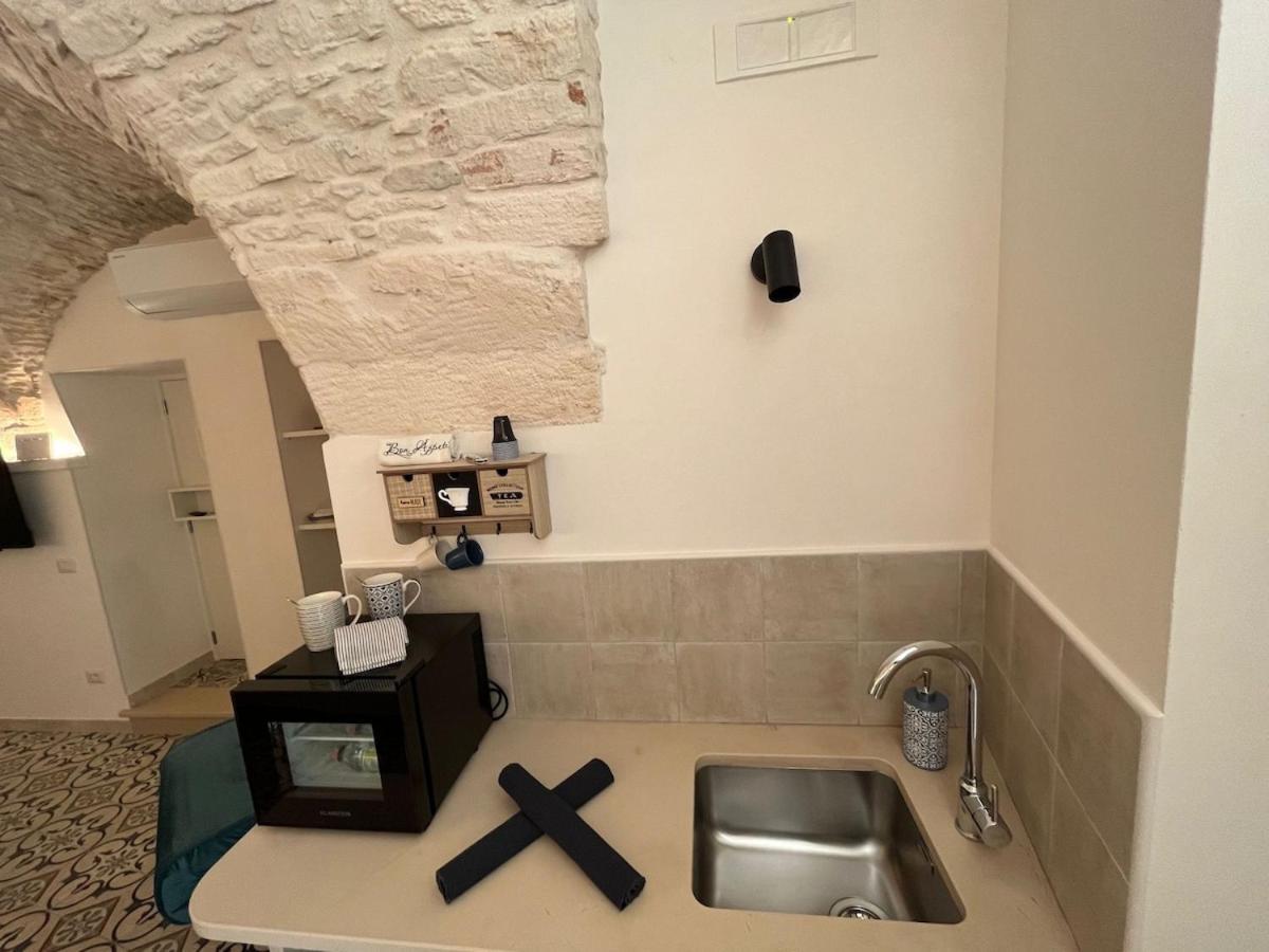 Le Marangi Getaway Suite Martina Franca Bagian luar foto