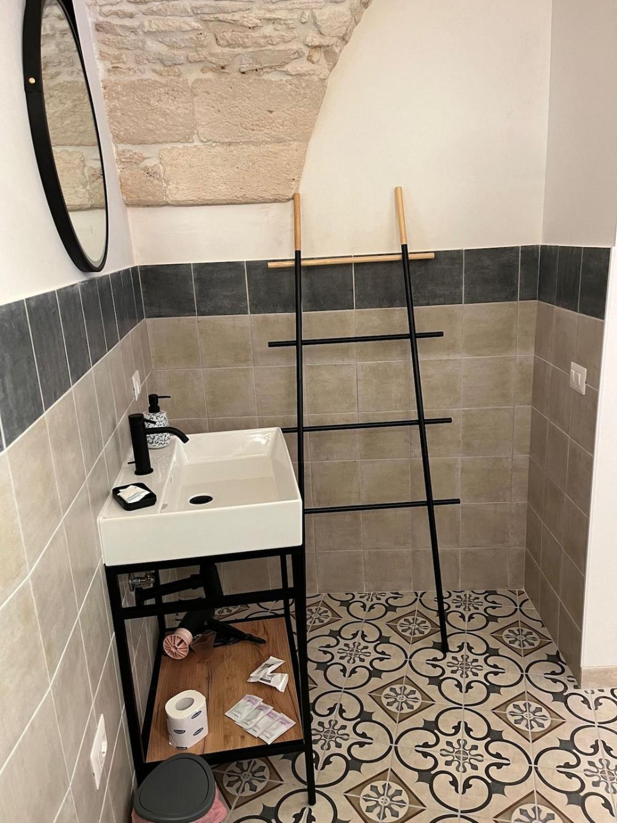 Le Marangi Getaway Suite Martina Franca Bagian luar foto